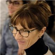 Docente di matematica impartisce lezioni di matematica